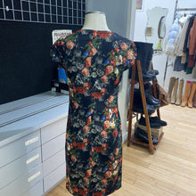 Load image into Gallery viewer, Rinascimento floral dress L
