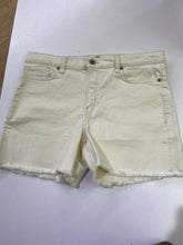 Load image into Gallery viewer, Banana Republic shorts 31
