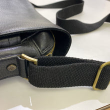 Load image into Gallery viewer, Mulberry vintage leather messenger bag
