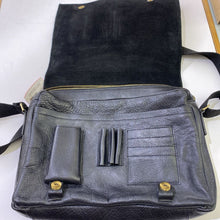 Load image into Gallery viewer, Mulberry vintage leather messenger bag
