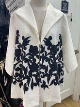 Load image into Gallery viewer, Joseph Ribkoff light blazer 12
