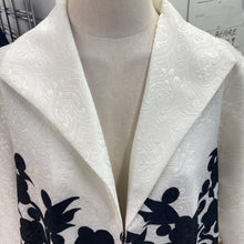 Load image into Gallery viewer, Joseph Ribkoff light blazer 12
