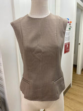 Load image into Gallery viewer, Abercrombie sleeveless top S
