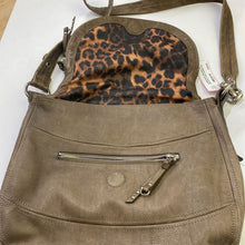 Load image into Gallery viewer, B. Makowsky leather handbag (AS IS small marks on leather)
