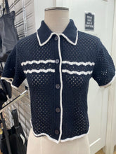 Load image into Gallery viewer, Abercrombie knit top XS
