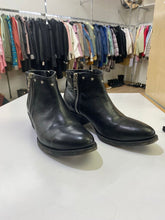 Load image into Gallery viewer, Old Gringo Star studded boots 8.5
