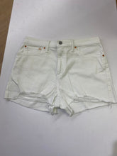 Load image into Gallery viewer, Levis High Rise denim shorts 31
