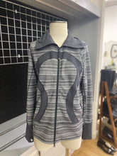 Load image into Gallery viewer, Lululemon zip up 10

