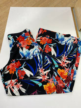 Load image into Gallery viewer, Sympli pull on flowy pants 8

