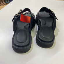 Load image into Gallery viewer, Poppy Barley sandals 8.5
