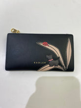 Load image into Gallery viewer, Radley London card holder
