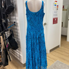 Load image into Gallery viewer, Jones &amp; Co lined maxi dress 16

