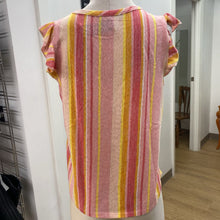 Load image into Gallery viewer, Kim &amp; Cami striped top M
