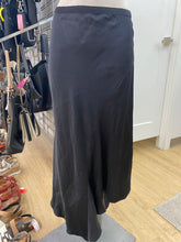 Load image into Gallery viewer, Anine Bing silk skirt M
