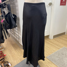 Load image into Gallery viewer, Anine Bing silk skirt M
