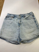 Load image into Gallery viewer, American Eagle Relaxed denim shorts 8
