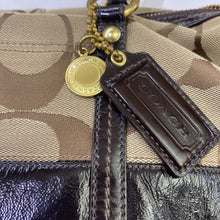 Load image into Gallery viewer, Coach vintage handbag
