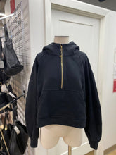 Load image into Gallery viewer, Lululemon sweater XL/XXL
