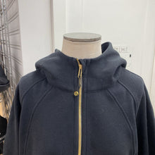 Load image into Gallery viewer, Lululemon sweater XL/XXL
