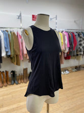Load image into Gallery viewer, Lululemon open back tank 4
