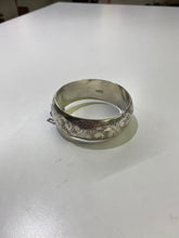 Load image into Gallery viewer, Vintage Sterling Silver bangle
