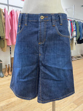 Load image into Gallery viewer, Buffalo embroidered denim skirt 28
