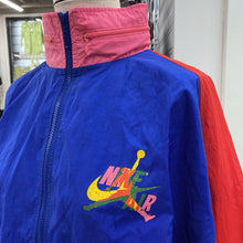 Load image into Gallery viewer, Nike Jordan vintage jacket S
