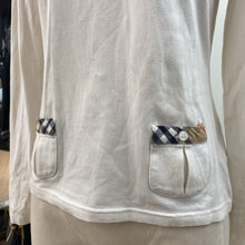 Load image into Gallery viewer, Burberry top L

