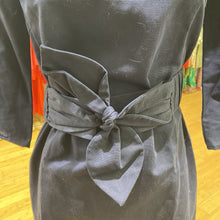 Load image into Gallery viewer, Lilly Pulitzer dress 2
