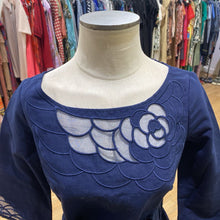 Load image into Gallery viewer, Lilly Pulitzer dress 2
