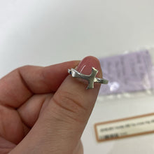 Load image into Gallery viewer, Humilis .925 Tau cross ring
