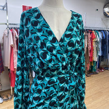Load image into Gallery viewer, Maggy London side tie dress 10
