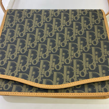 Load image into Gallery viewer, Gucci Super Vintage Micro
