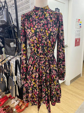 Load image into Gallery viewer, Lauren Ralph Lauren flared hem dress 4
