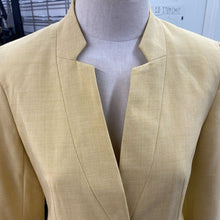 Load image into Gallery viewer, Zara blazer NWT 4
