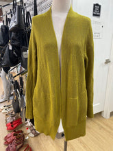 Load image into Gallery viewer, Lululemon sweater XL/XXL
