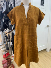 Load image into Gallery viewer, Banana Republic linen/cotton dress NWT XS
