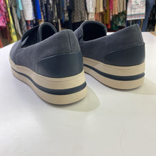 Load image into Gallery viewer, Clarks Cloudsteppers shoes 10
