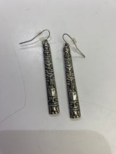 Load image into Gallery viewer, .925 totem pole earrings
