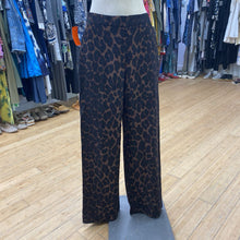 Load image into Gallery viewer, H&amp;M leopard print pants 6
