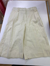 Load image into Gallery viewer, Babaton plaid pleated shorts 8 (they looks small)
