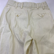 Load image into Gallery viewer, Babaton plaid pleated shorts 8 (they looks small)

