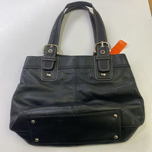 Load image into Gallery viewer, Coach vintage leather handbag

