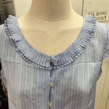 Load image into Gallery viewer, Talbots silk top 8
