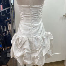 Load image into Gallery viewer, Jessica McClintock x Gunne Sax vintage satin dress 3
