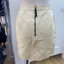 Load image into Gallery viewer, D&amp;G Vintage skirt 40
