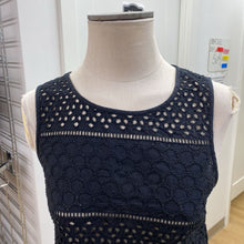Load image into Gallery viewer, Halogen eyelet top XS
