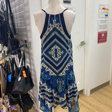 Load image into Gallery viewer, Adelyn Rae summer dress M
