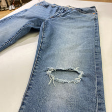 Load image into Gallery viewer, Levis wedgie straight jeans 31
