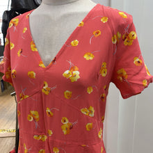 Load image into Gallery viewer, Gap floral dress 6
